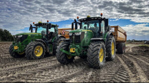 Van John Deere’s fotograferen naar werken op akkerbouwbedrijf